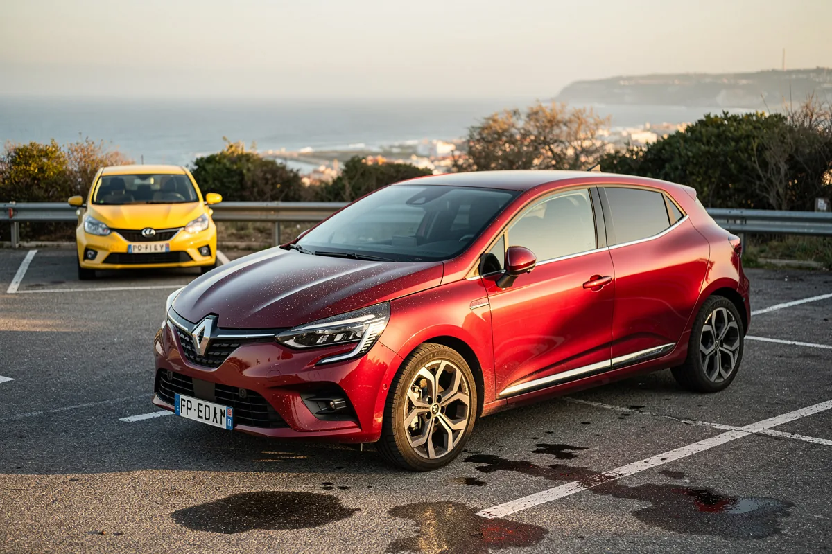 Prova su strada Renault Clio E-Tech Full Hybrid: il nuovo riferimento tra le utilitarie ibride?